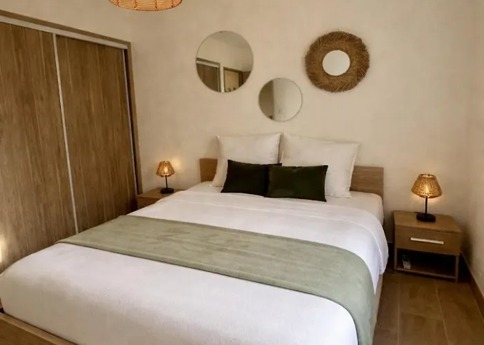 En Rez De Jardin-proche Du Centre *