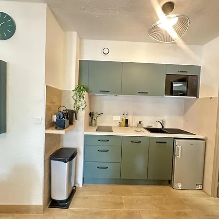 En Rez De Jardin-proche Du Centre